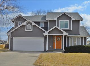 310 13th St SW, Altoona, IA 50009