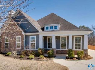 230 Wolf Creek Trl SW, Huntsville, AL 35824