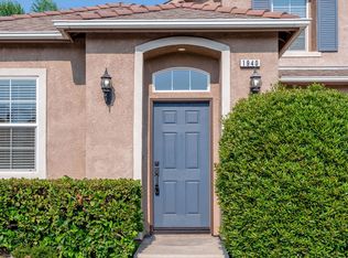 1940 N Tuscany Ln, Clovis, CA