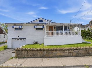 103 E Hospital St, Taylor, PA 18517