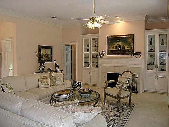 3rd image of 4023 Tave Ct