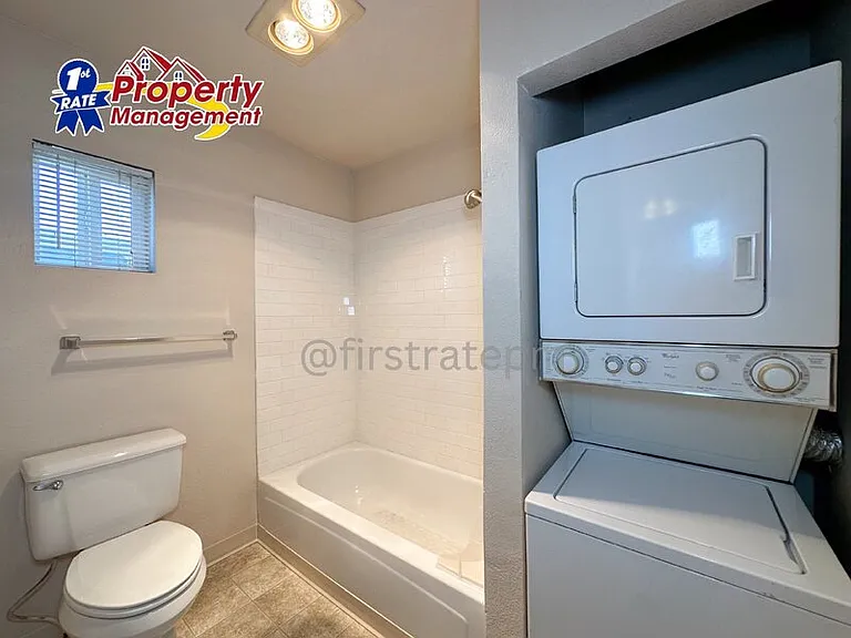 850 W Belmont St #104 — Photo 14