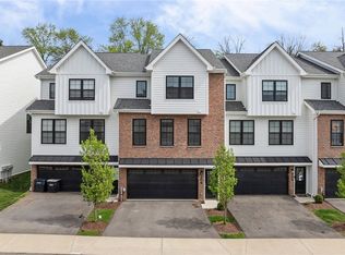 306 Thurgood Dr, Warrendale, PA 15086