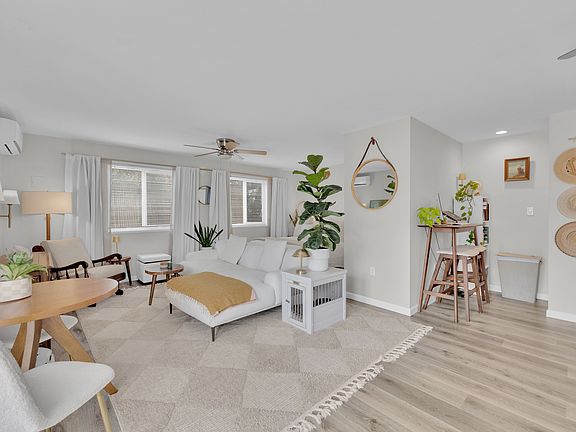 5th image of 1547 Galveston St #1547