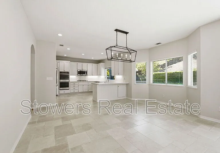 23 Westbourne Ct — Photo 9