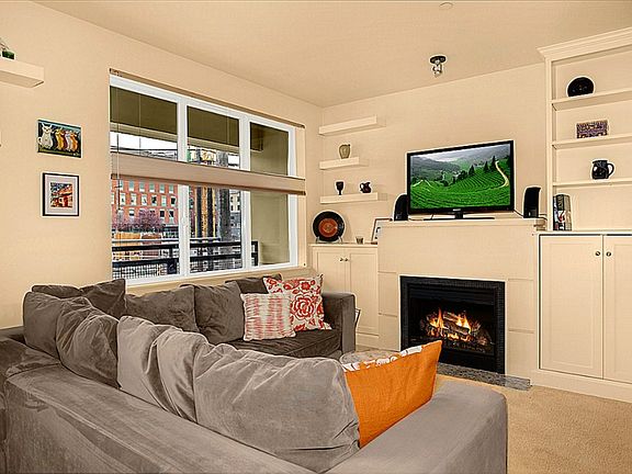 4th image of 5440 Leary Ave NW Unit 220