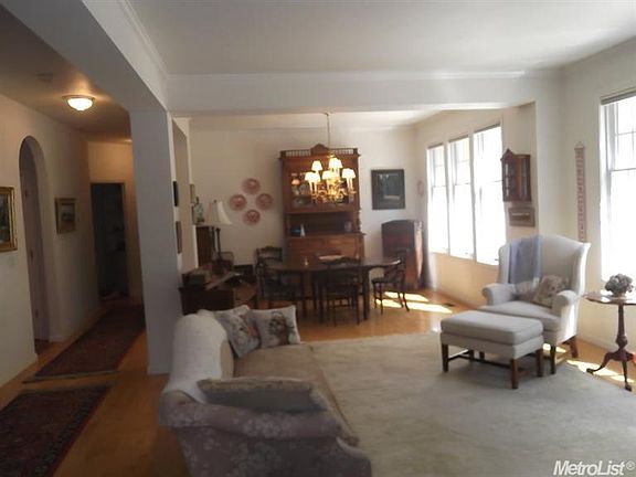 2nd image of 6213 Crooked Stick Cir