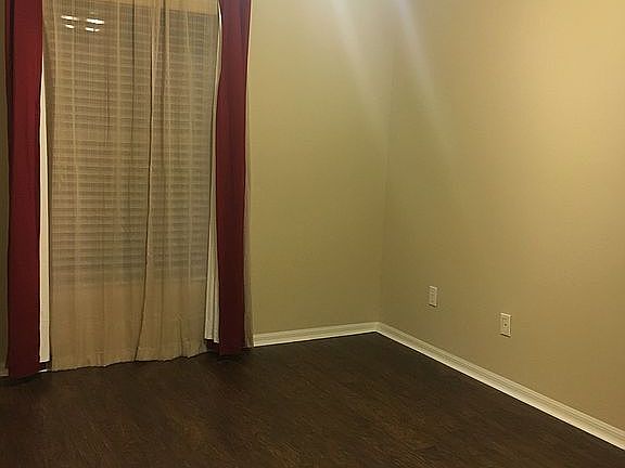 5th image of 4125 Pitch Pine Cir