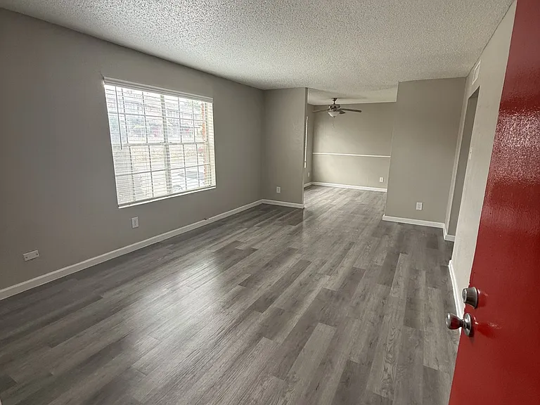 The Citadel Apartments — Photo 37