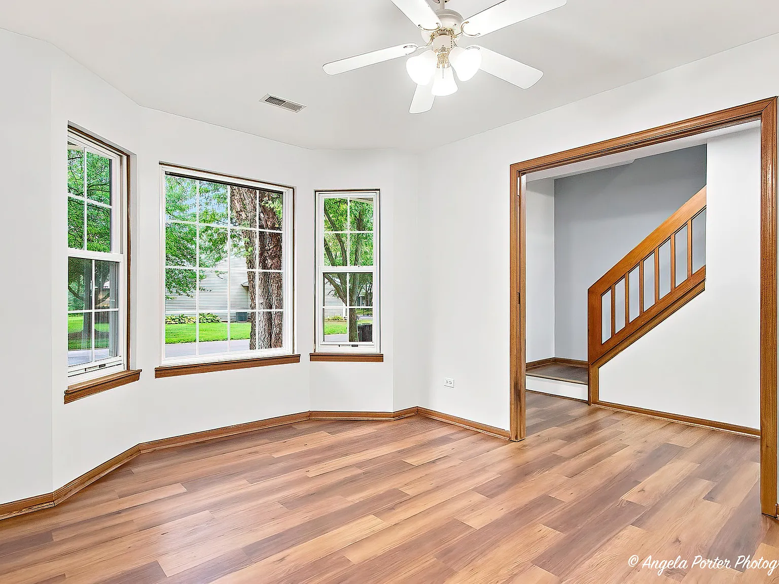 3 bed, 1.5 bath, 1297 sqft, $2,600 — Photo 4