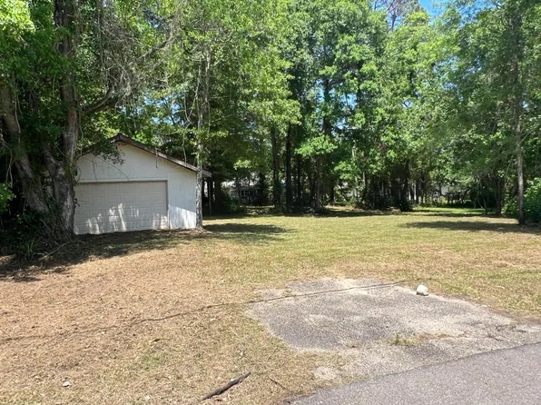 3308 Rosewood Dr, Hattiesburg, MS 39401