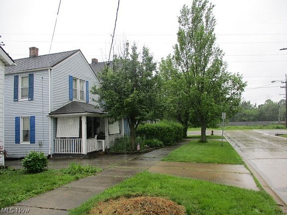 2nd image of 28 Leonard Ave