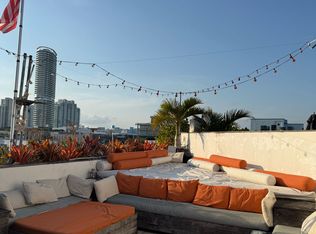828 3rd St #PENTHOUSE 3, Miami Beach, FL 33139