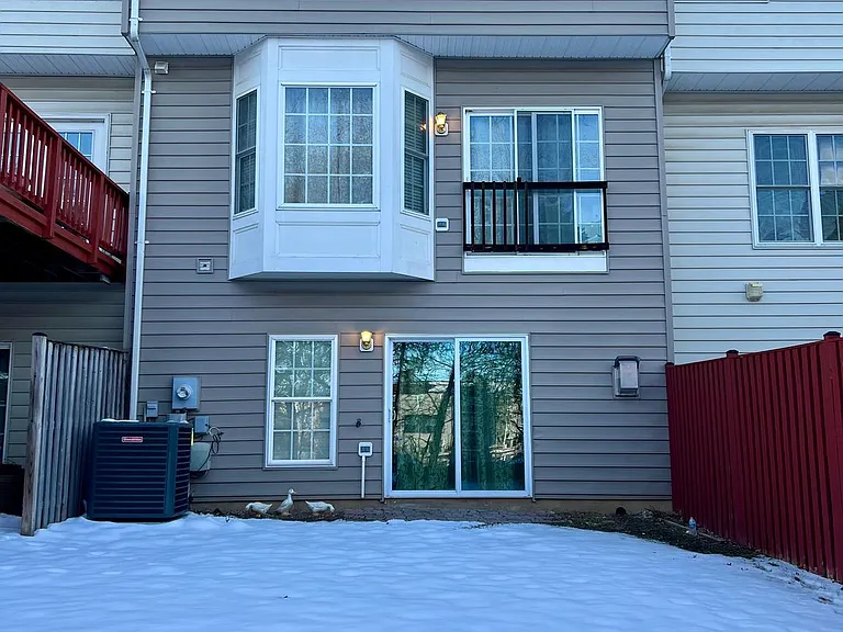 21831 Ladyslipper Sq — Photo 48