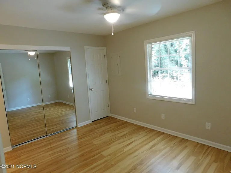710 Craven St — Photo 7