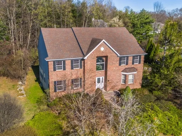 10 Pierson Ct, Mahwah Twp., NJ 07430