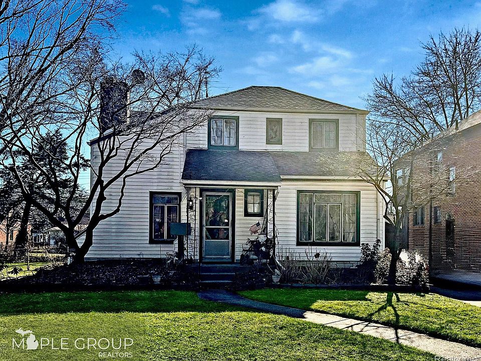 1st image of 4447 Arlington Dr