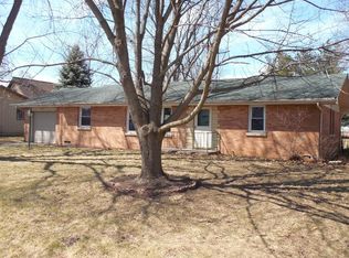 509 N Eagle Island Rd, Kankakee, IL 60901