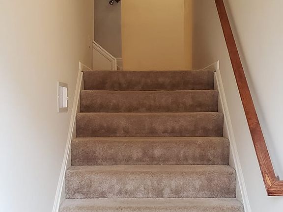 3rd image of 6428 Creekbend Dr