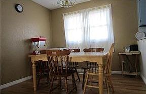 4th image of 3931 Chamberlain Dr