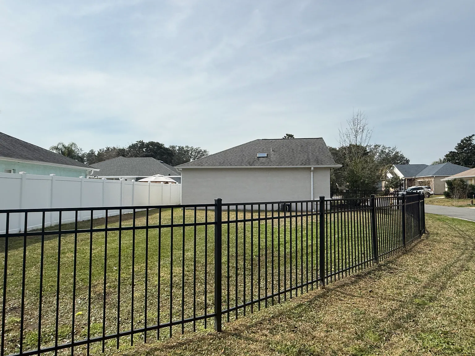 3 bed, 1367 sqft, $2,375 — Photo 3
