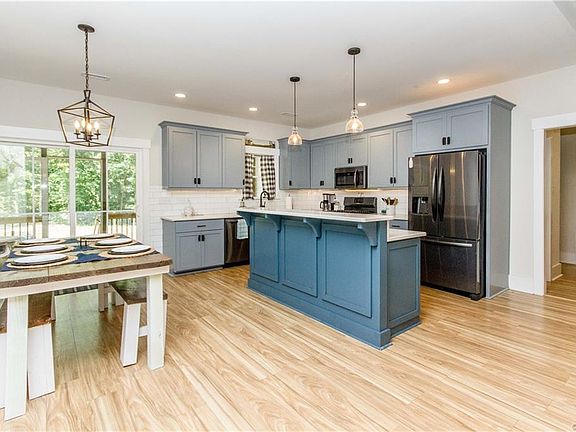 5th image of 27950 Troublefield Ln