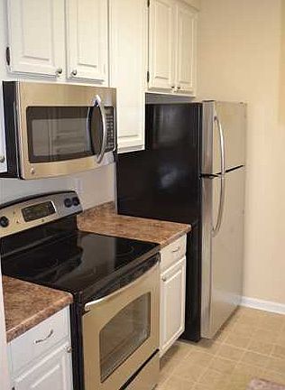 4th image of 708 11th St SW #216