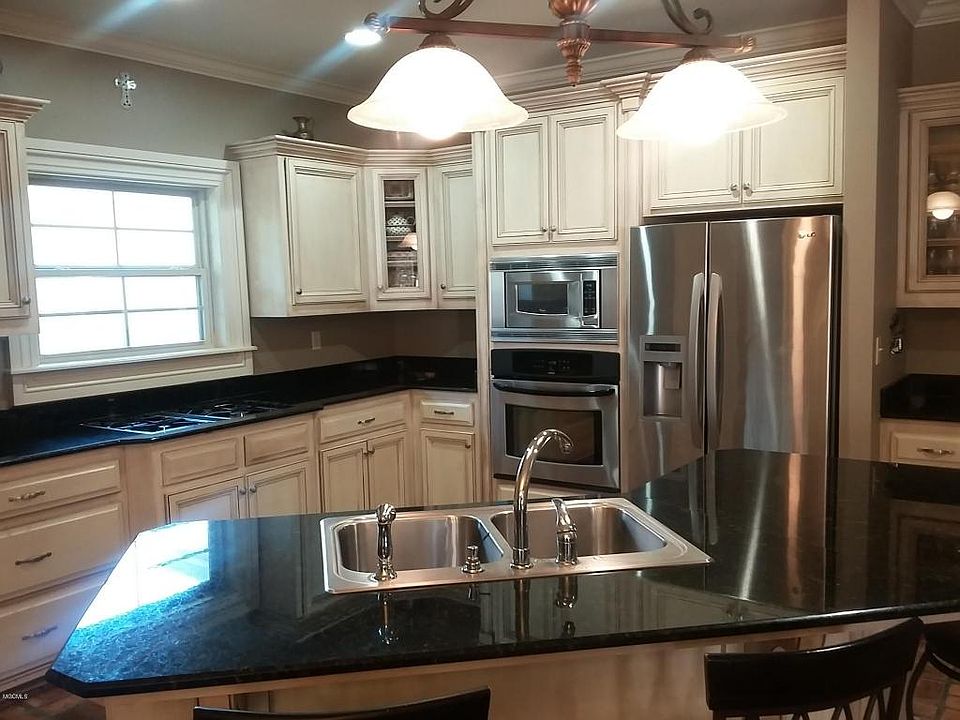 2522 Old Bay Rd, Biloxi, MS 39531 Zillow
