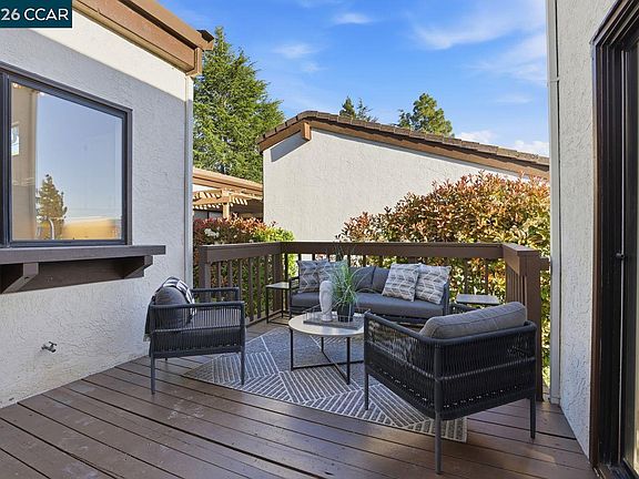 5th image of 221 Tangerine Ct