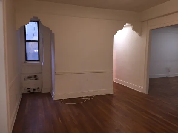 4520 41st St, Long Island City, NY 11104