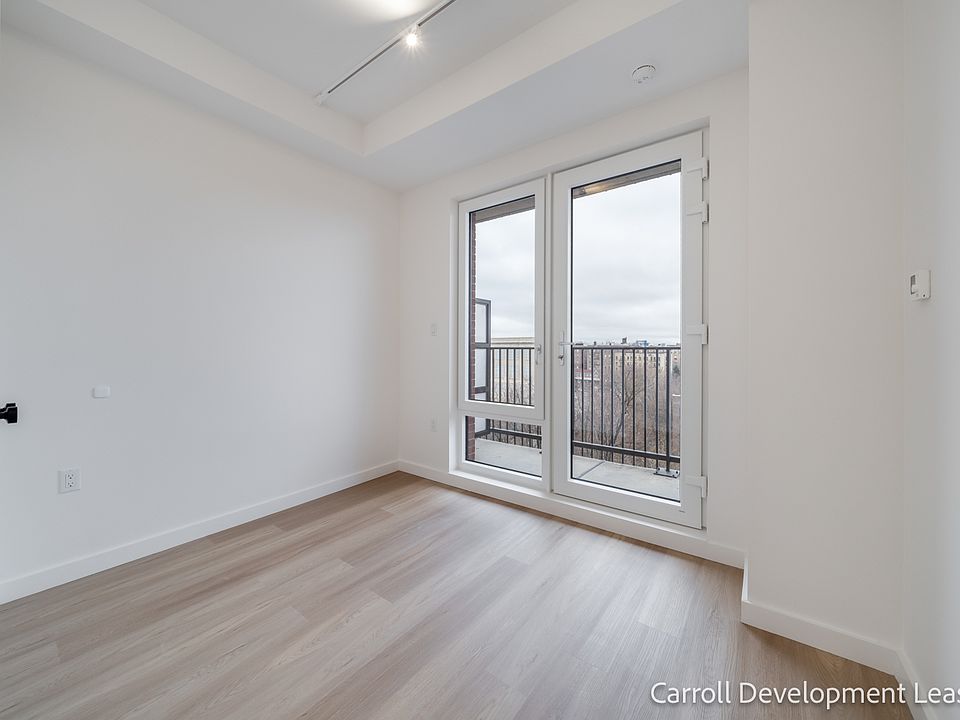 1st image of 931 Carroll St #909