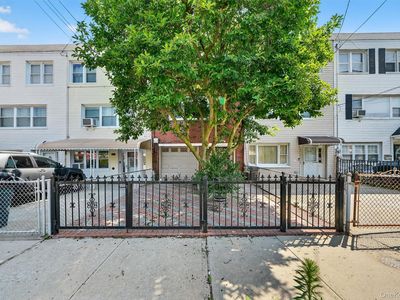 230 Huntington Avenue, Bronx, NY, 10465