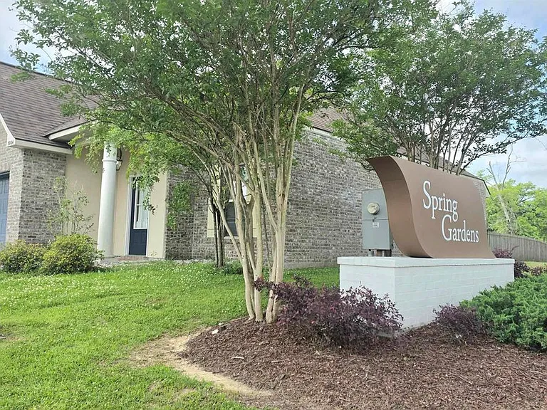 7004 Spring Gardens Dr — Photo 27