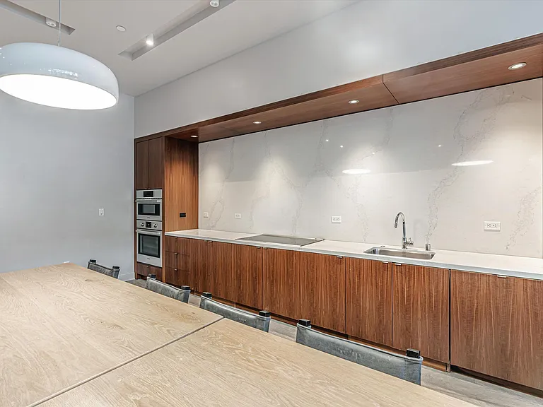 1688 Pine St #1008 — Photo 37