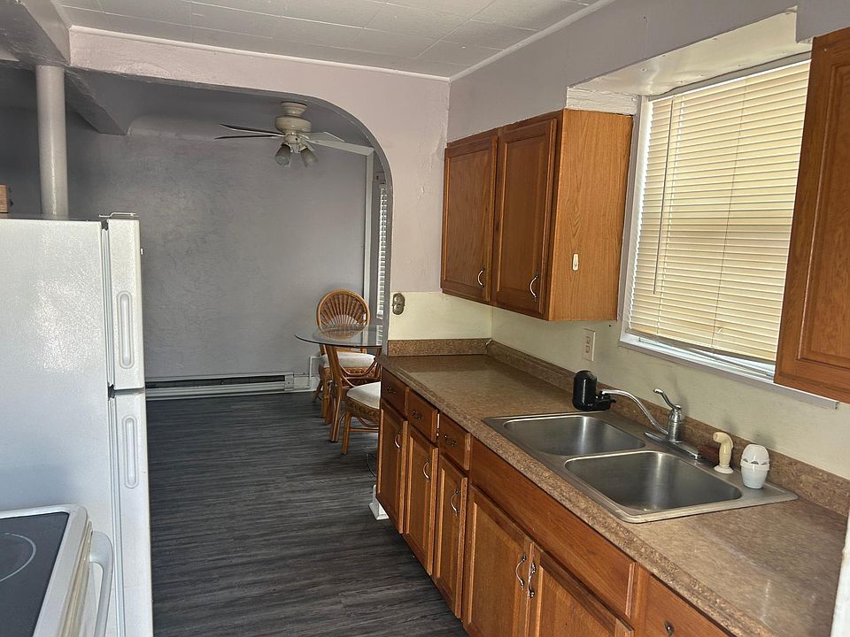 1st image of 117 31st St N APT 4