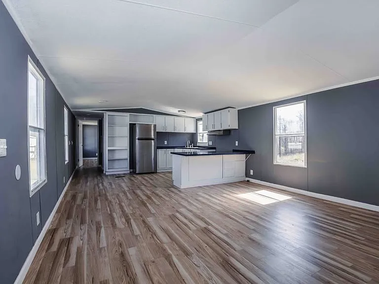300 Randell Dr #27 — Photo 6