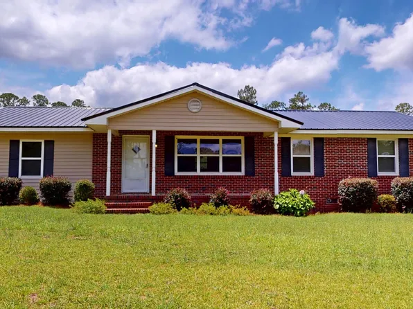 111 Patti Ln, Swainsboro, GA 30401