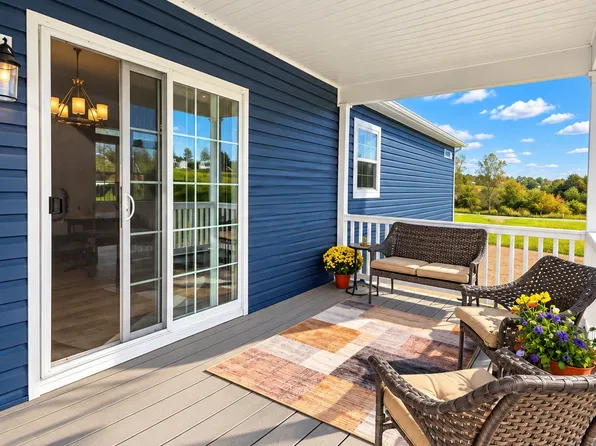 Champion 119BV Whispering Pines Plan, Whispering Pines