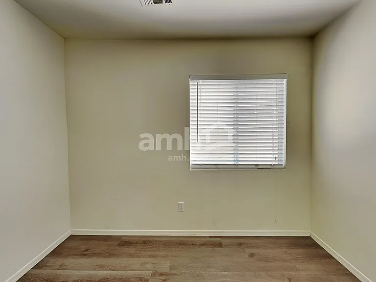 11635 W Retheford Rd — Photo 16