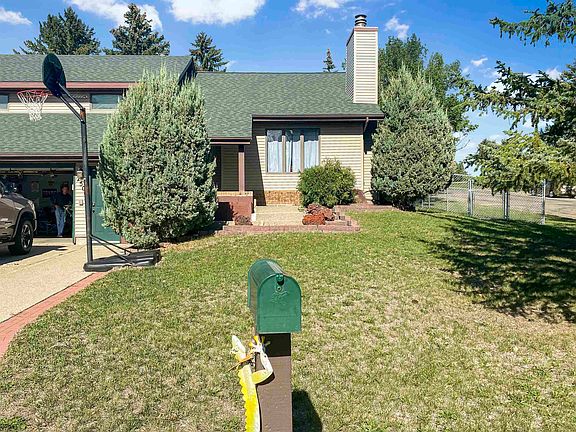 2nd image of 2500 Bel Air Pl NW