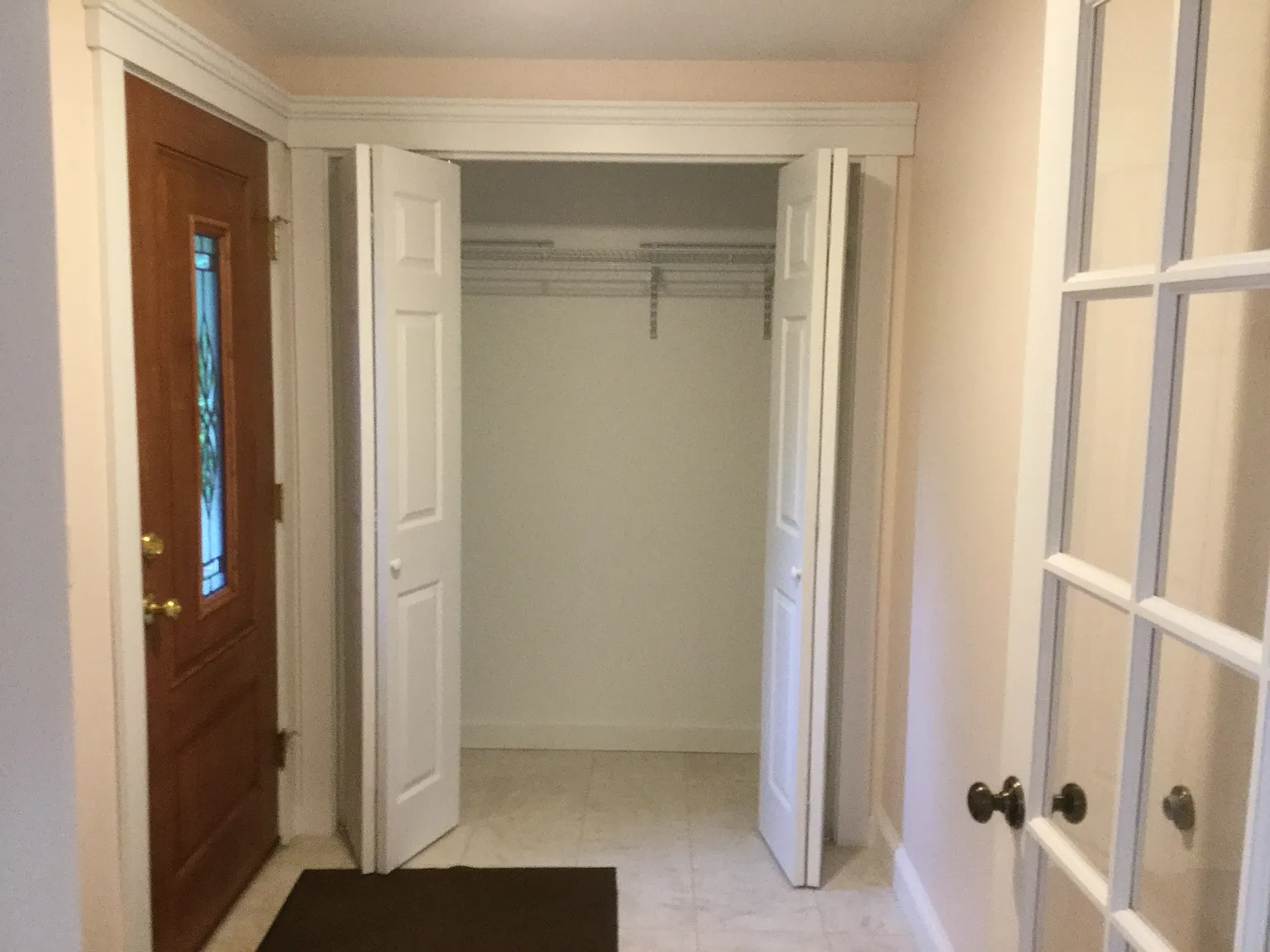 3 bed, 2000 sqft, $2,950 — Photo 3