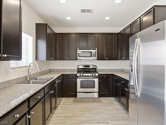 4th image of 6986 Majestic Palm Dr