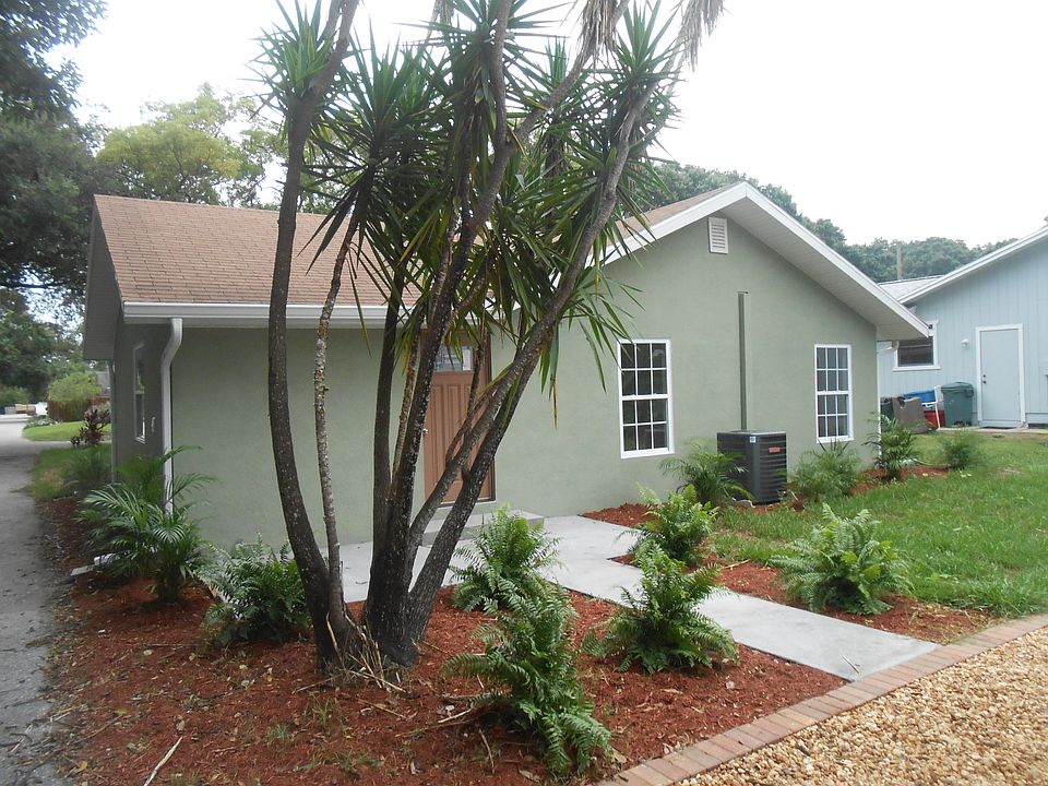 1st image of 4604 Violet Ave