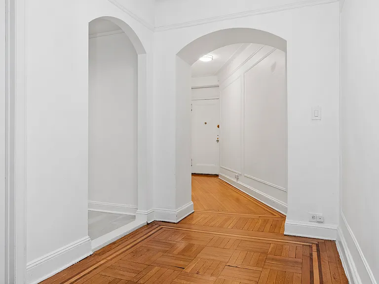 1235 Park Ave #2A — Photo 5