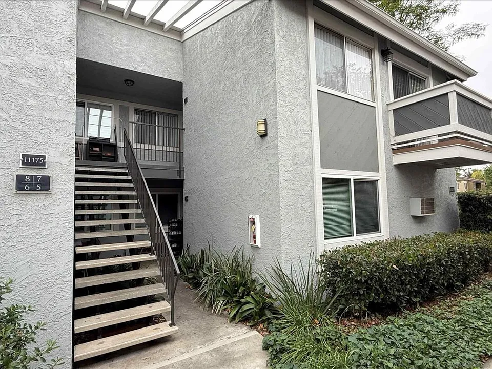 11175 Kelowna Rd #7