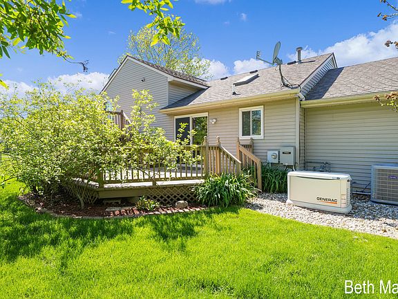 5th image of 4869 Weatherstone Ln SE