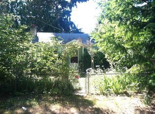 12555 25th Ave NE, Seattle, WA 98125