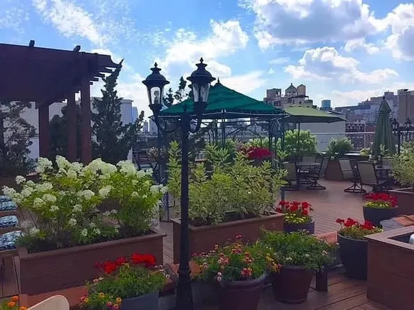 400 East 14th Street image 11 of 13