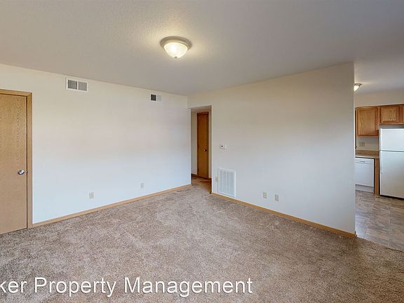 4th image of 2403 Ferndale Ave Unit 6
