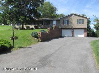 110 Sentinel Dr, Narrows, VA 24124